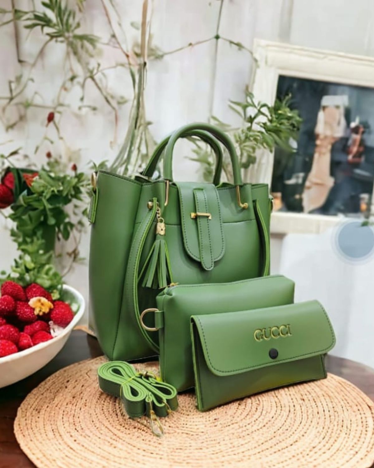 Stylish &amp Versatile 3-Piece Handbag Set with Gold Detailing